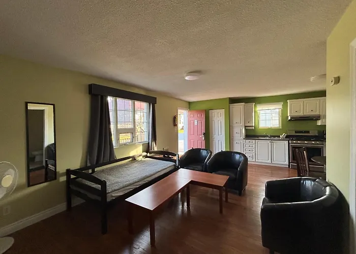 Lakeshore Suites