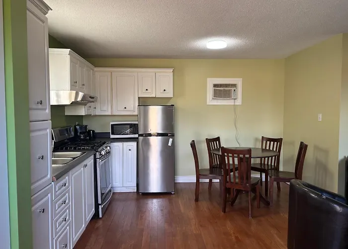 Lakeshore Suites